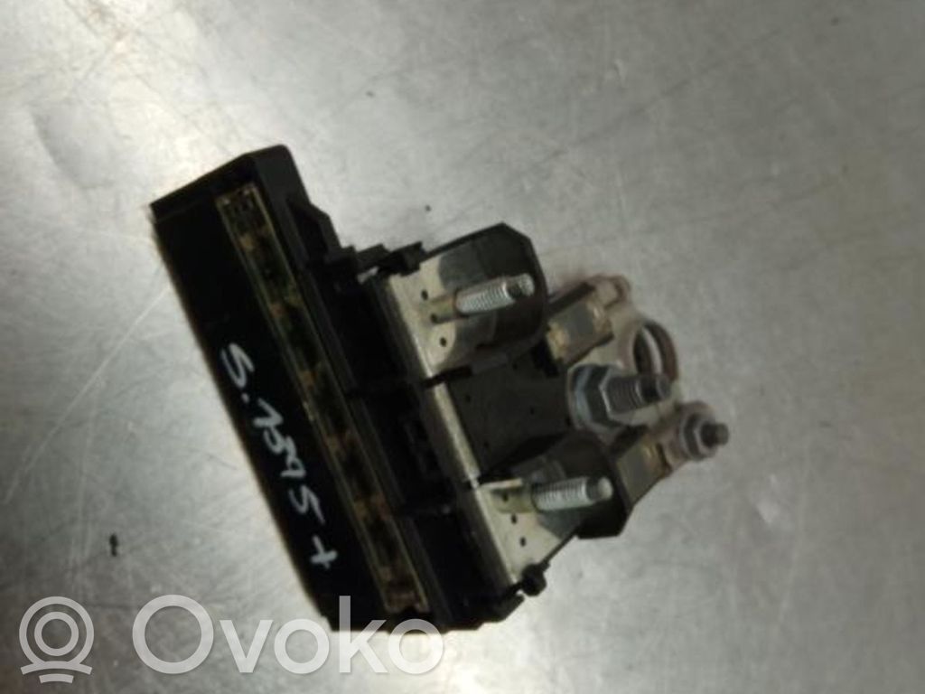 Renault Clio IV Battery control module 