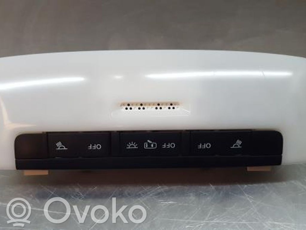Nissan Micra K14 Kattokonsolin valaisinyksikön koristelista 