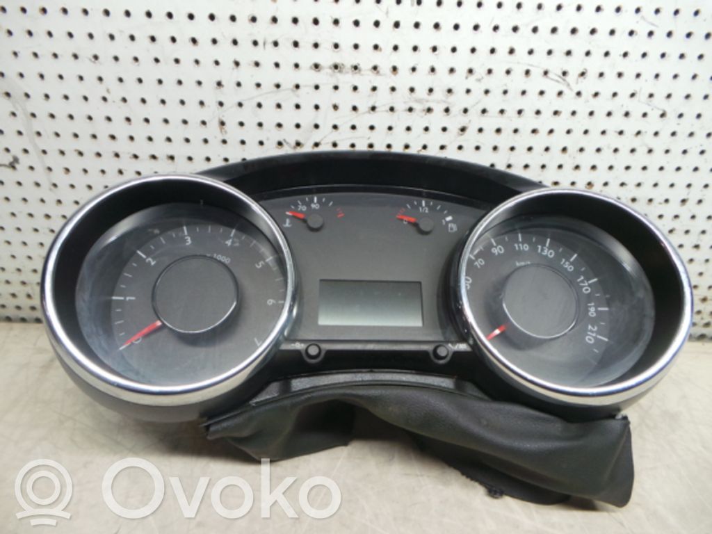 Peugeot 5008 Vitezometru (grup de instrumente) 
