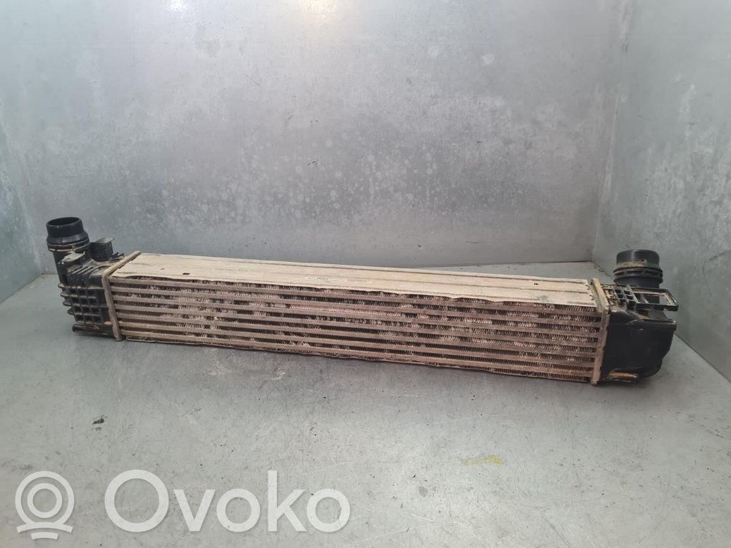 Chłodnica powietrza doładowującego / Intercooler   8200880552,07093111,8200880552,96533,988144,IA2002,M144144E