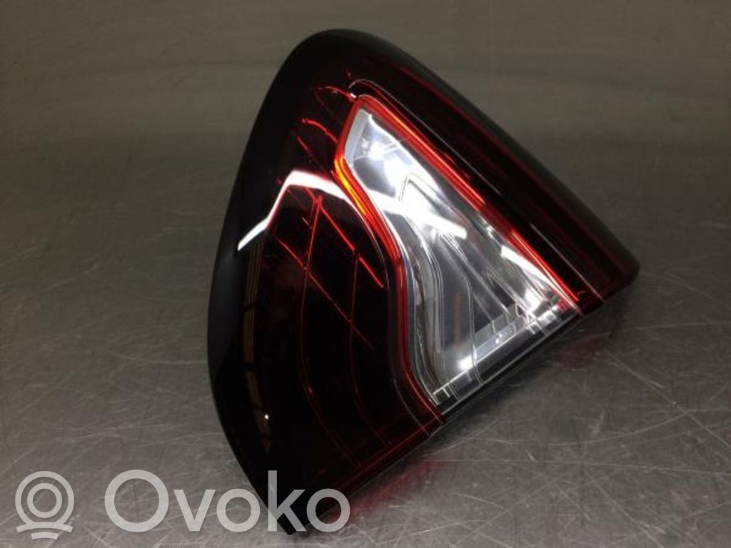 Reflector de faros/luces traseros   265508073R,265501712R