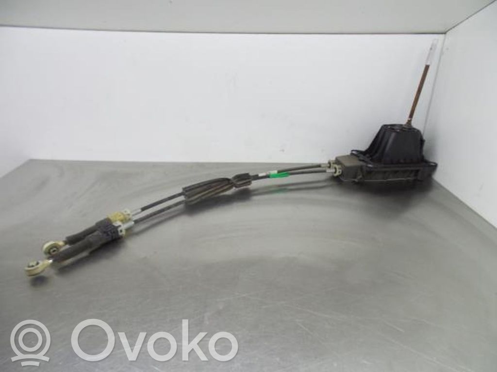Renault Clio IV Pavarų perjungimo svirtis 