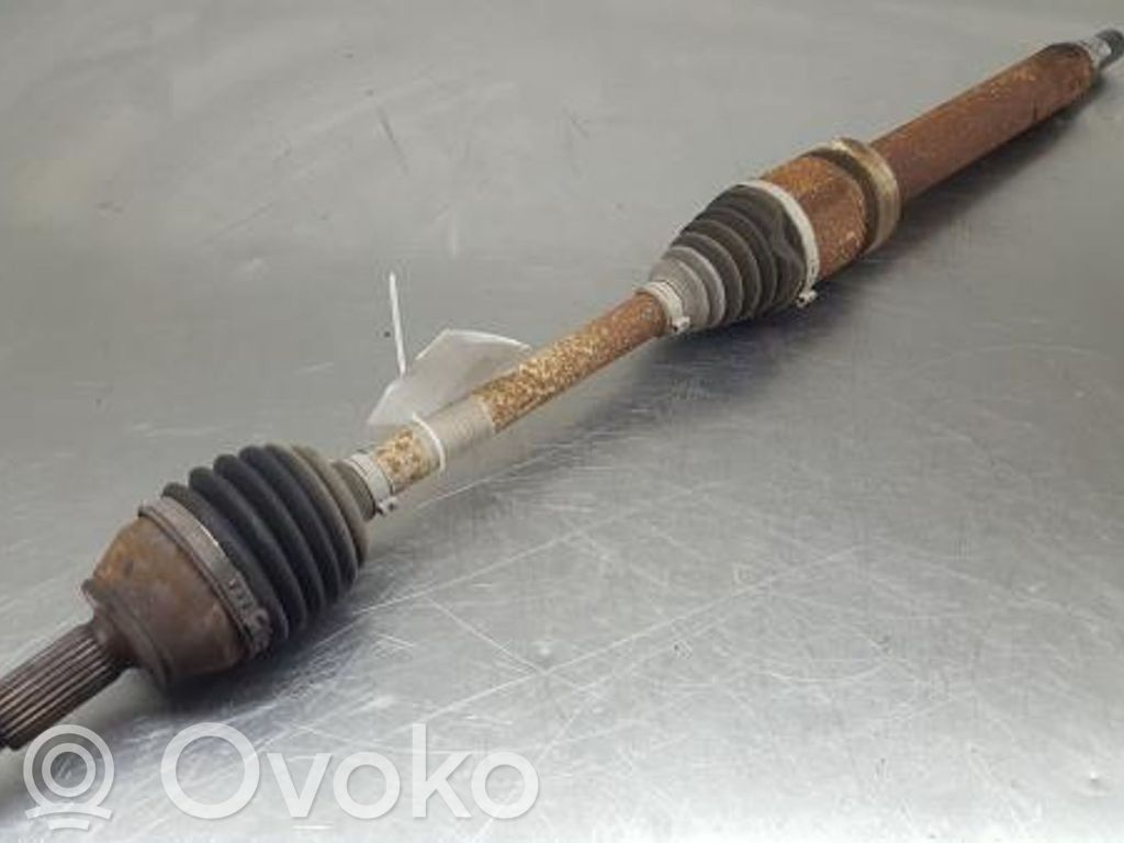 Etuvetoakseli   8V513B436AAE,CX5VELOCIDADES