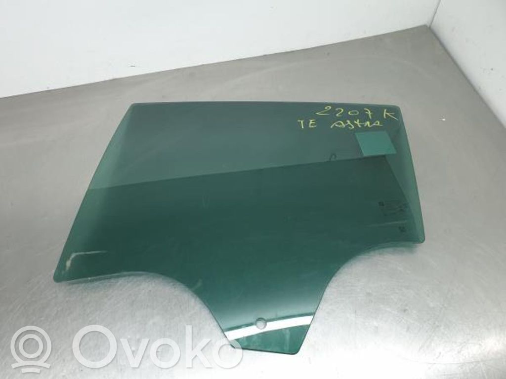 Opel Astra K Szyba drzwi tylnych 