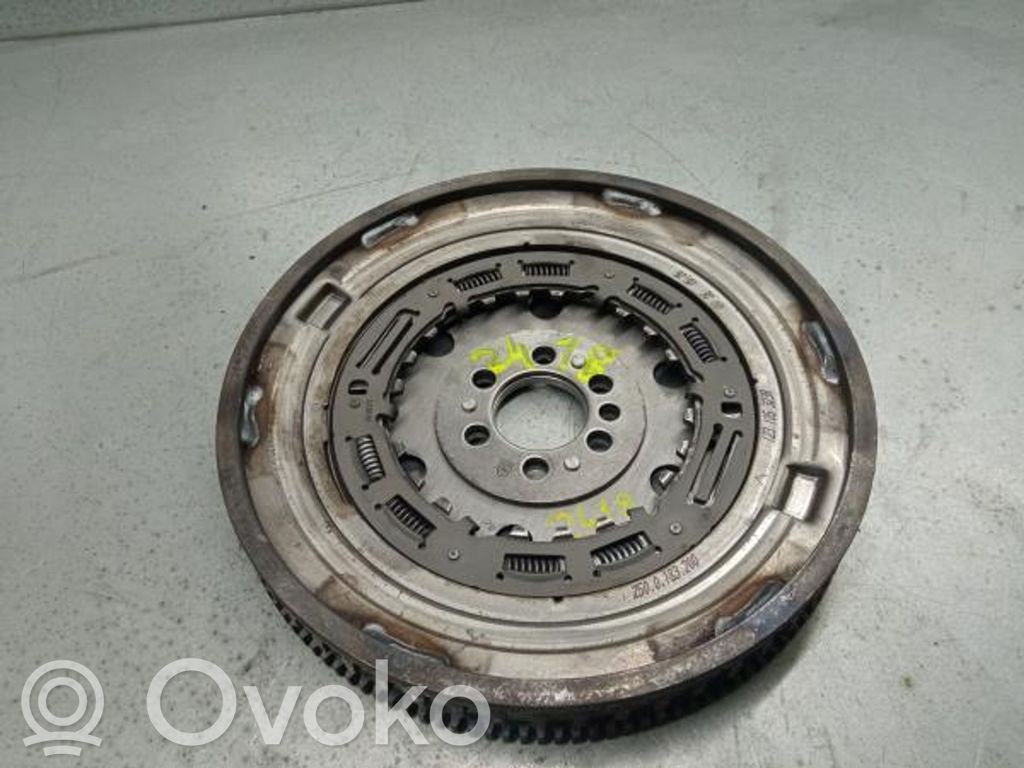 Volanta ambreiaj   123105323R