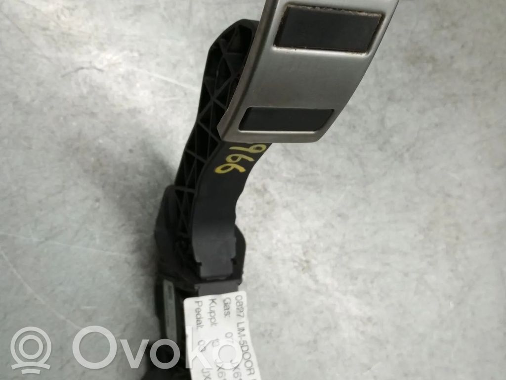 Ford Focus Pedał gazu / przyspieszenia 