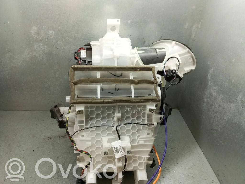 Interior heater climate box assembly   98238094ZD