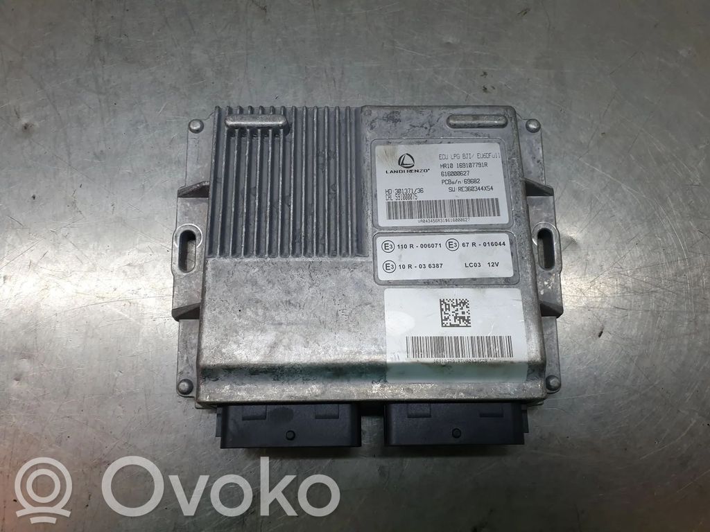 Dacia Sandero Sterownik / Moduł ECU 
