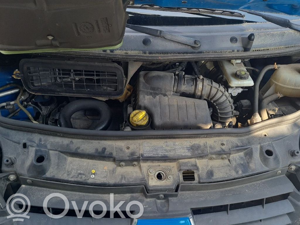 Renault Trafic II (X83) Radiatoru panelis 