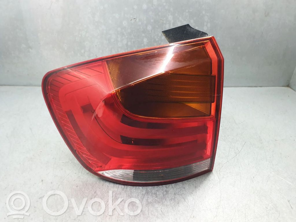BMW X1 E84 Galinis žibintas dangtyje 