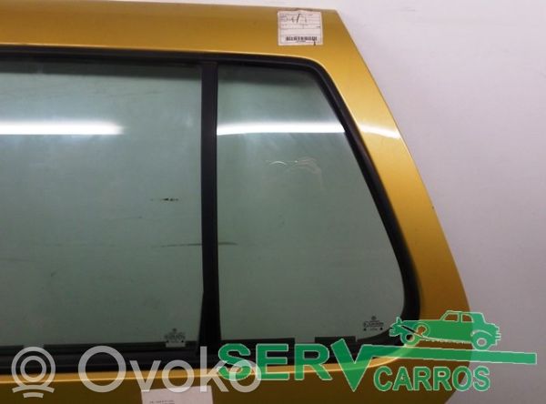 Volkswagen Golf IV Vidrio lateral trasero 