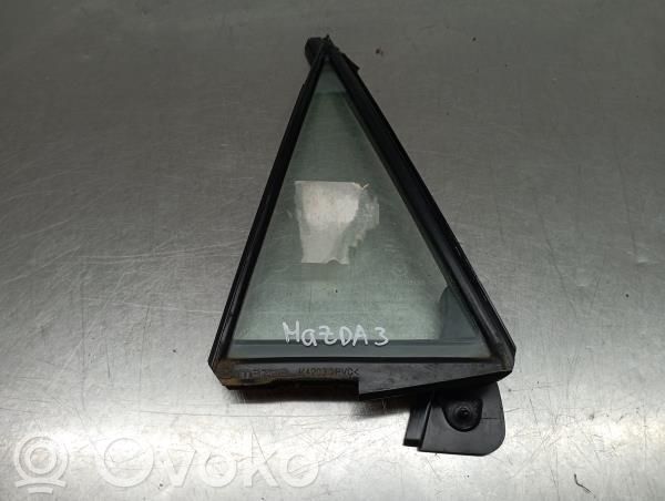 Mazda 3 I Rear side window 