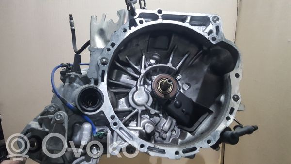 Mazda 3 I Manuaalinen 5-portainen vaihdelaatikko 