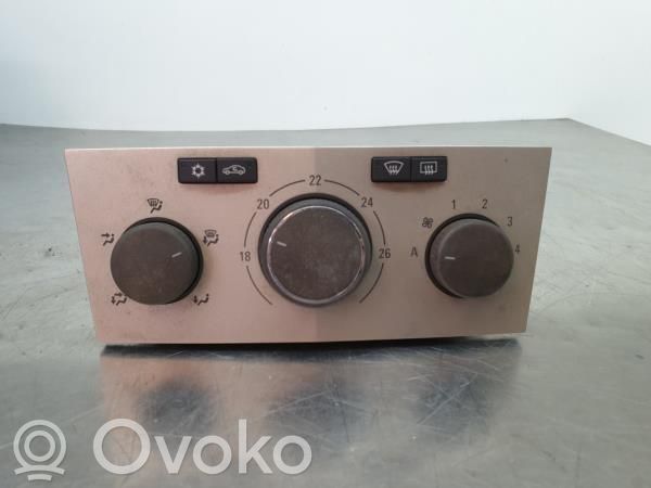 Opel Astra H Climate control unit 