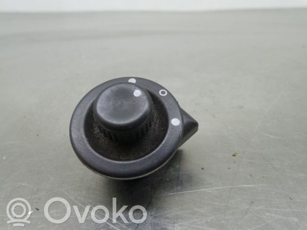 Renault Kangoo II Wing mirror switch 
