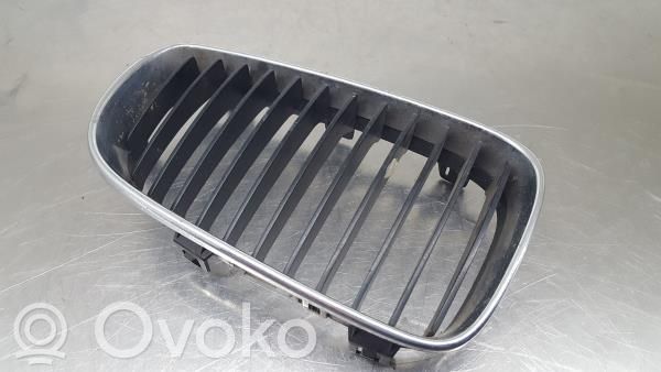 BMW 5 E60 E61 Griglia anteriore 