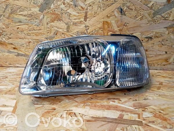 Hyundai Accent Phare frontale 