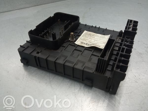 Volkswagen Caddy Unidad de control SAM 