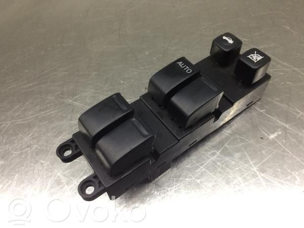 Interruptor del elevalunas eléctrico   25401AV640,C8DD702N