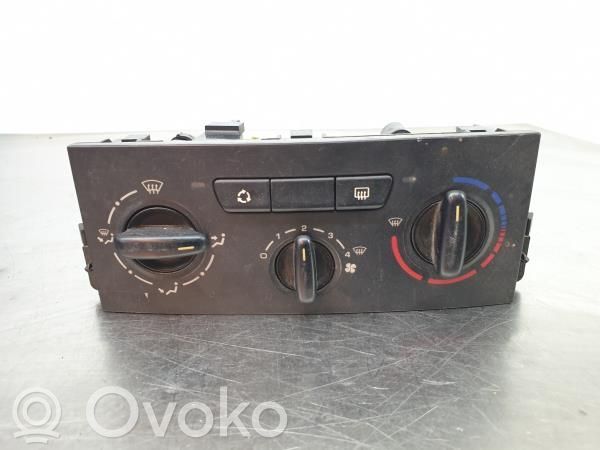Peugeot 207 Ilmastoinnin ohjainlaite