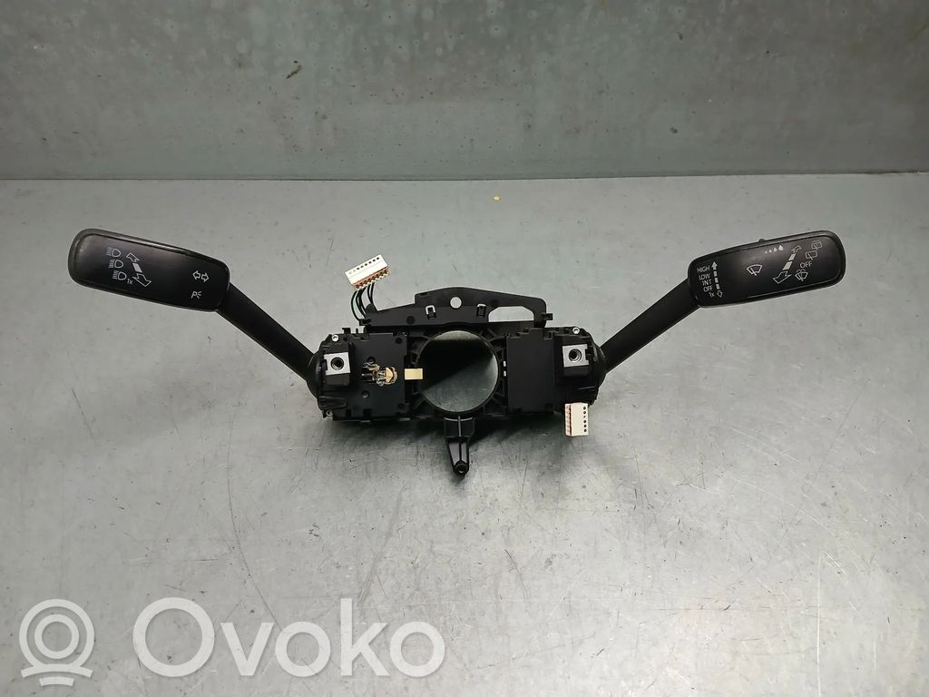 Volkswagen Golf VII Otros interruptores/perillas/selectores 