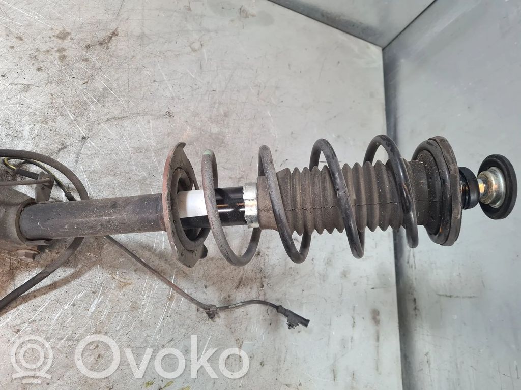 Toyota Aygo AB40 Ammortizzatore anteriore 