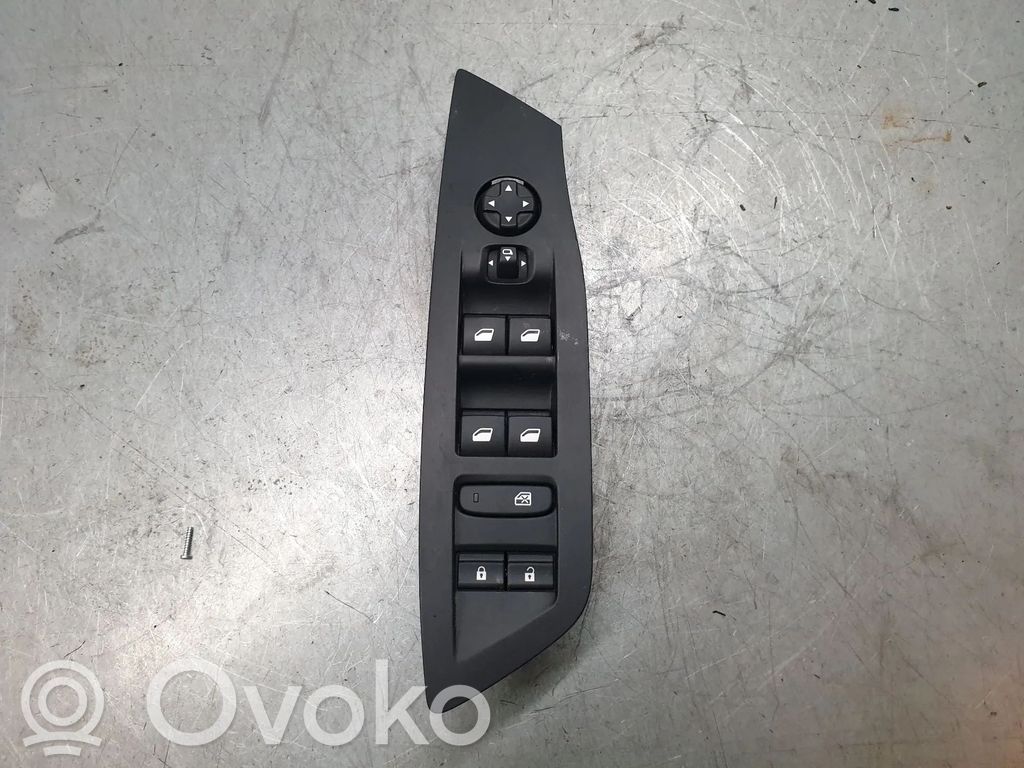 Electric window control switch   98349233ZD,1051624101