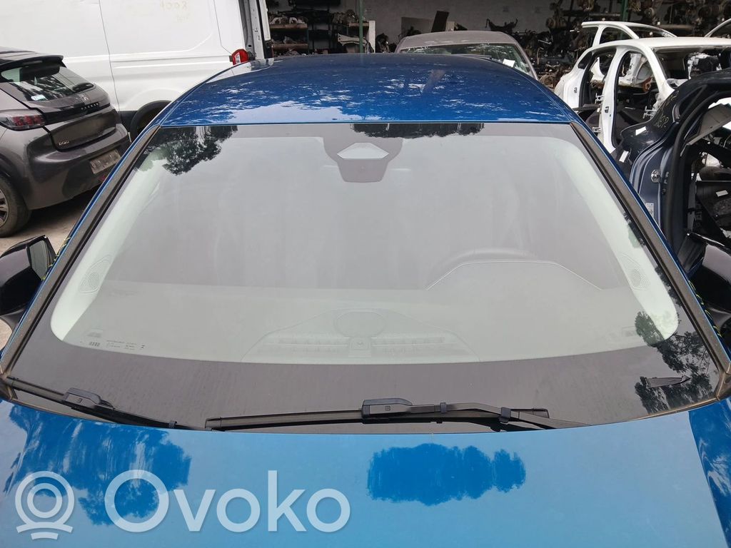 Peugeot 408 II Front windscreen/windshield window 