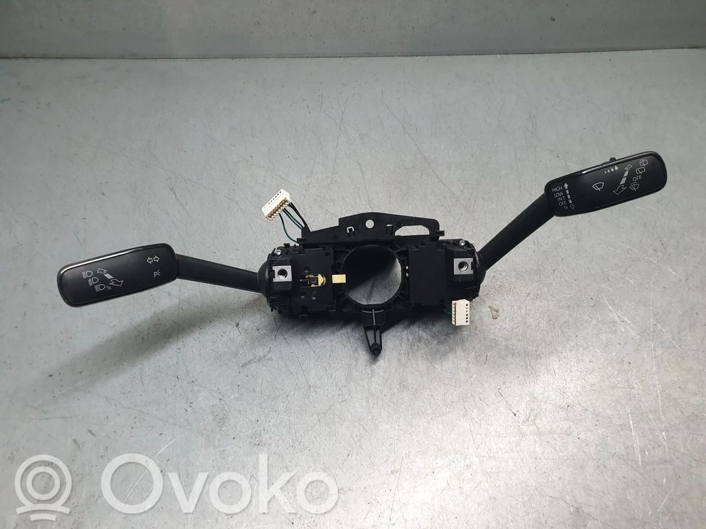 Volkswagen Golf VII Otros interruptores/perillas/selectores 