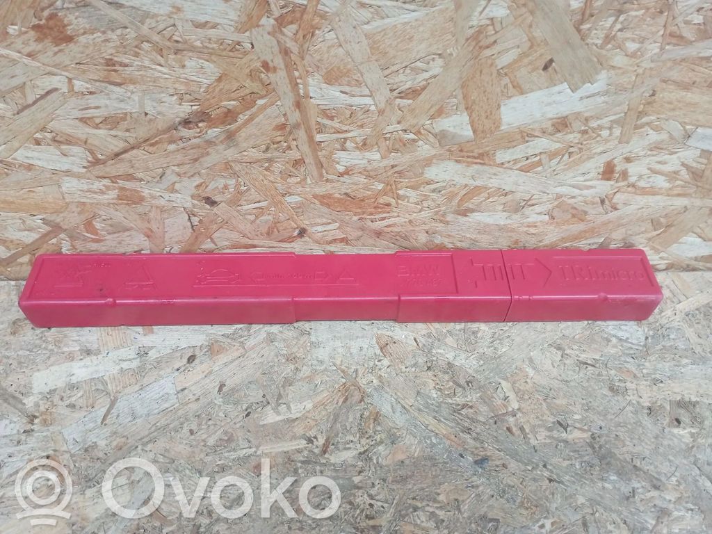 Avarinis ženklas   6770487