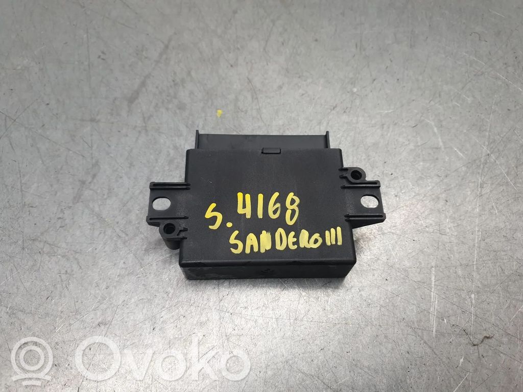 Dacia Sandero Unité de commande, module PDC aide au stationnement 