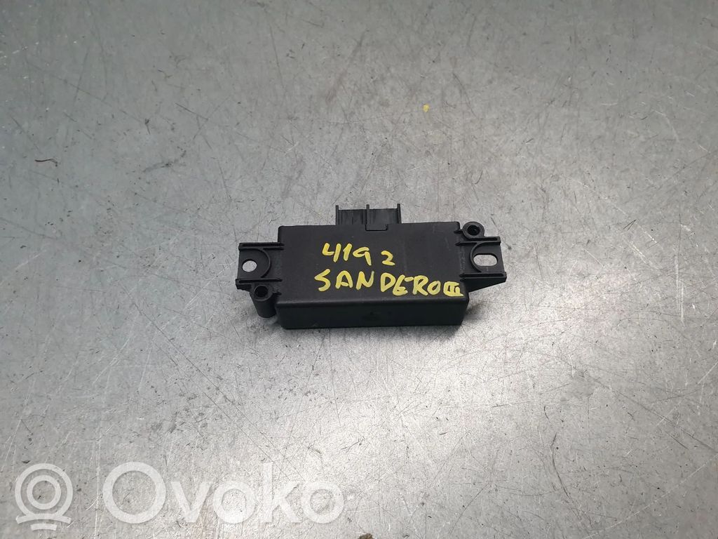 Unité de commande, module PDC aide au stationnement   284L07964R,EE25736