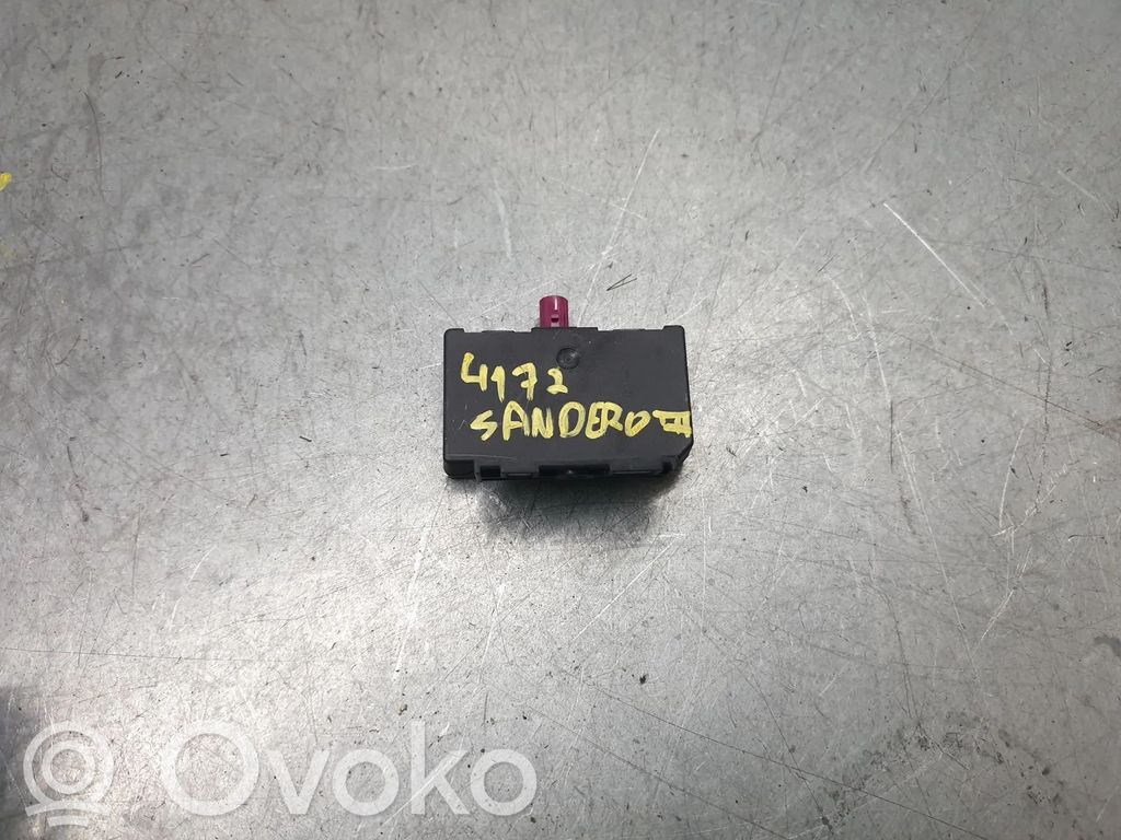 GPS navigation control unit/module   282124407R,R16D276