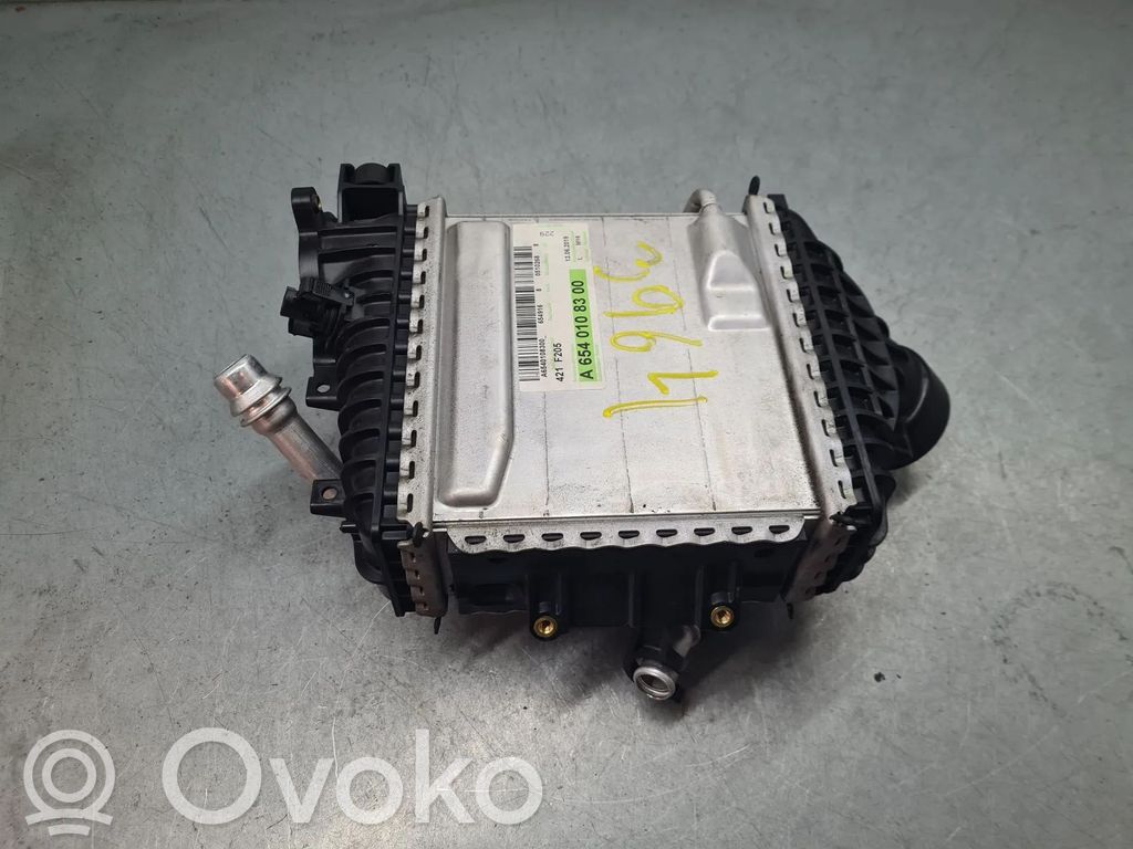 Mercedes-Benz C W205 Radiador intercooler 