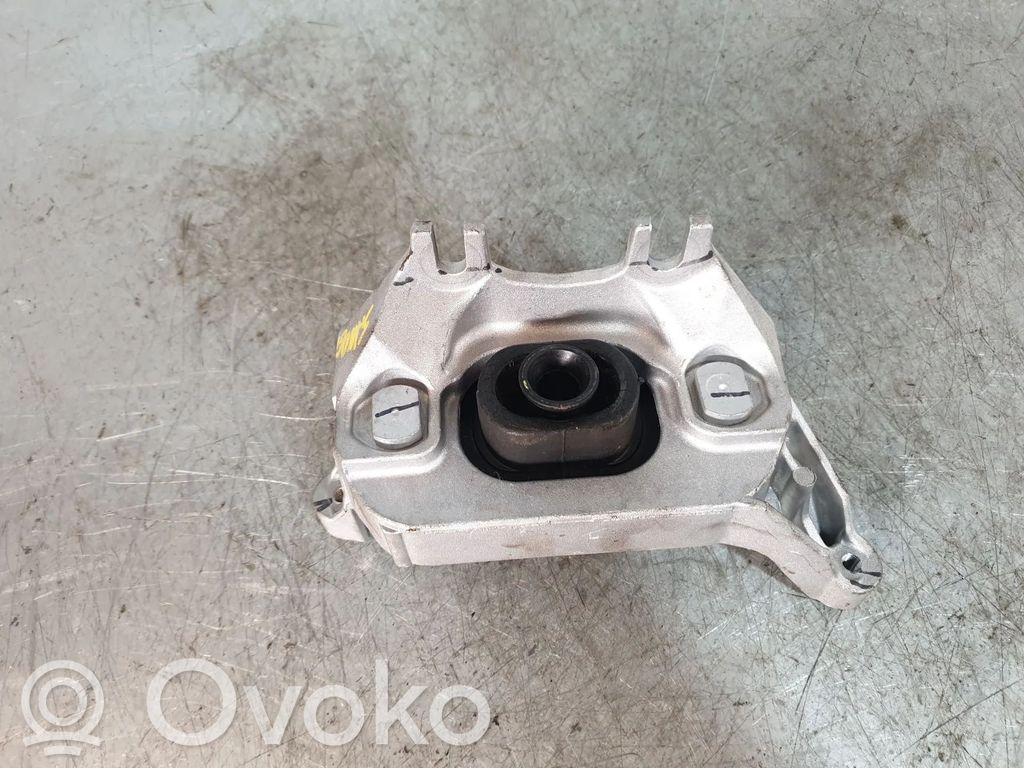 Dacia Sandero Mocowanie / Uchwyt skrzyni biegów 
