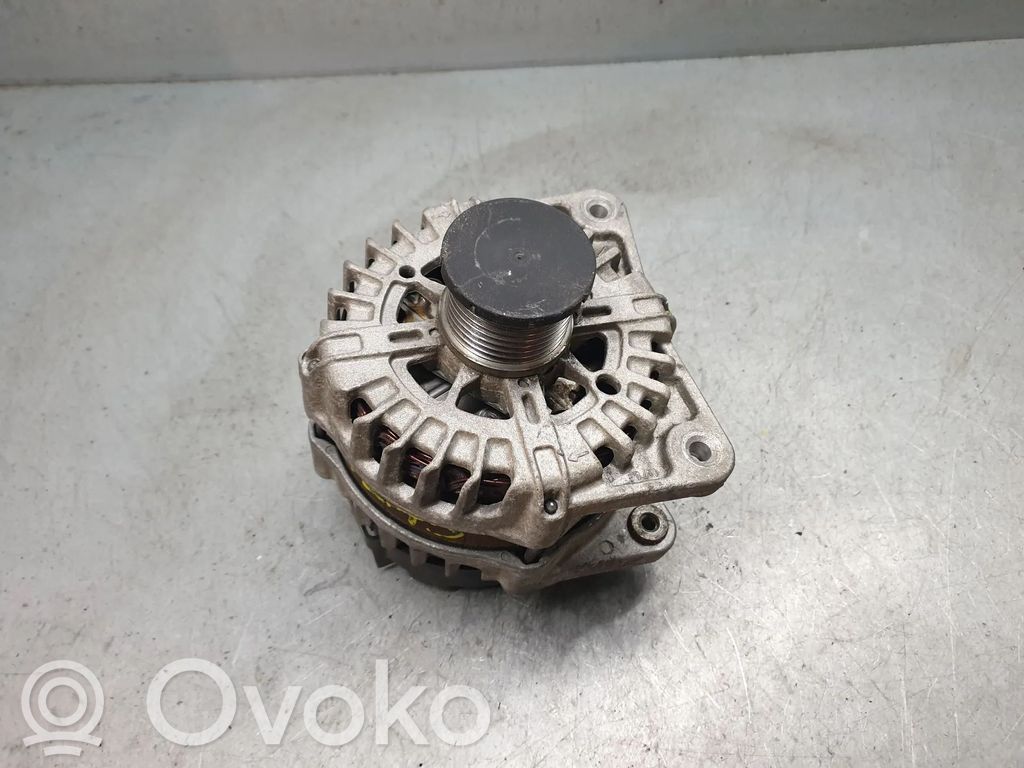 Renault Master III Generator/alternator 