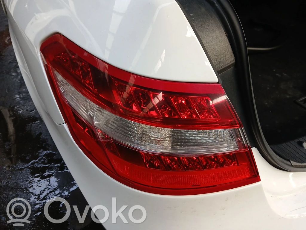 Mercedes-Benz E W212 Luci posteriori del portellone del bagagliaio 