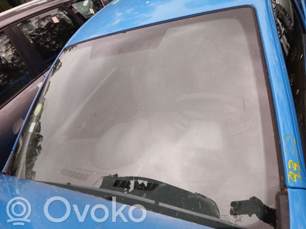 Renault Twingo II Front windscreen/windshield window 