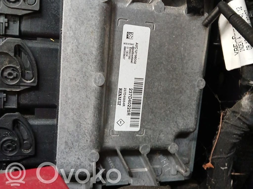 Sterownik / Moduł ECU   237D40225R