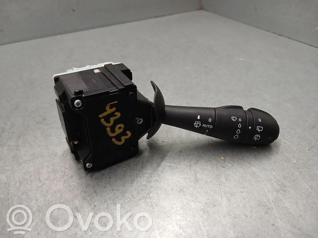 Renault Twingo III Schalter Hebel Scheibenwischer 