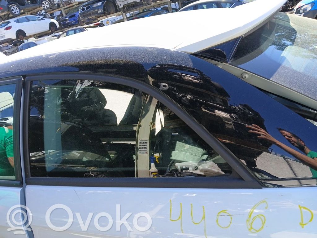 Rear side window