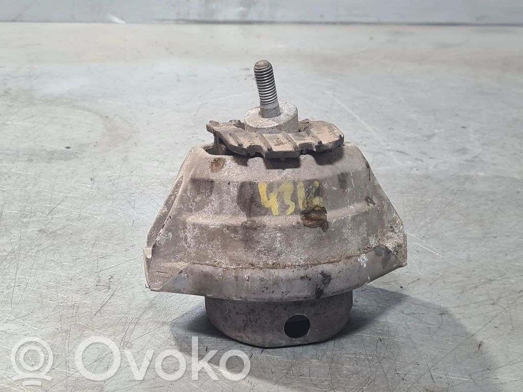 Moottorin kiinnikekorvake   676260704,15934612FR
