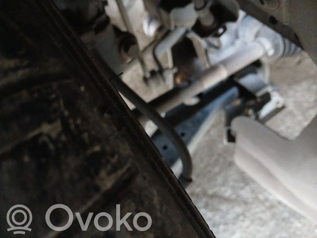 Ford Grand C-MAX Priekinė svirtis 