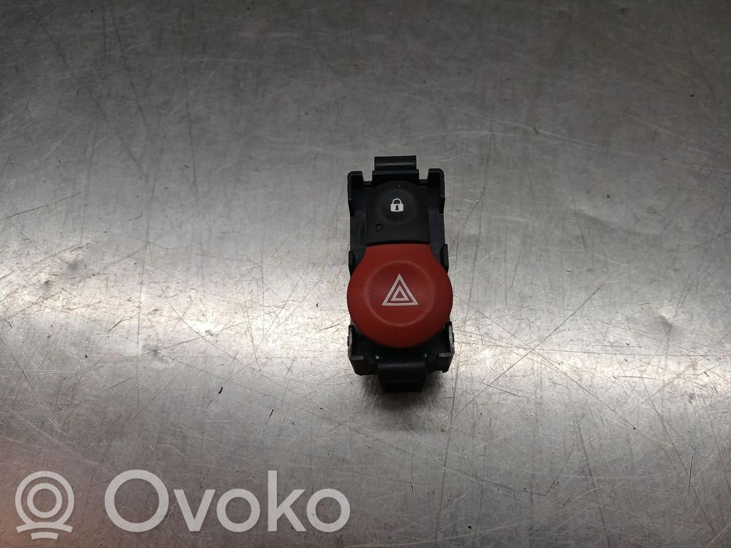 Smart ForTwo III C453 Botón interruptor de luz de peligro 
