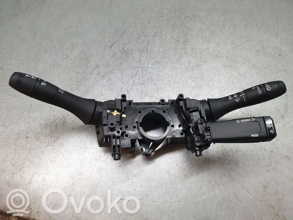Dacia Duster III Other switches/knobs/shifts 