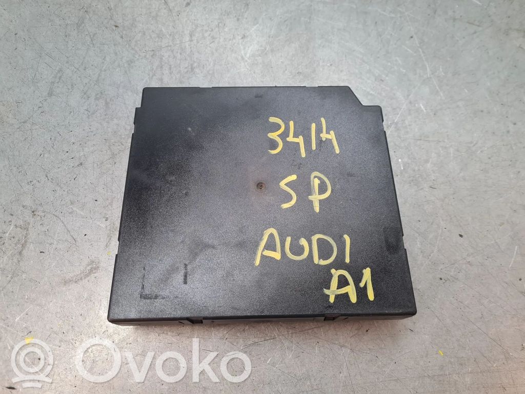 Audi A1 Comfort/convenience module 