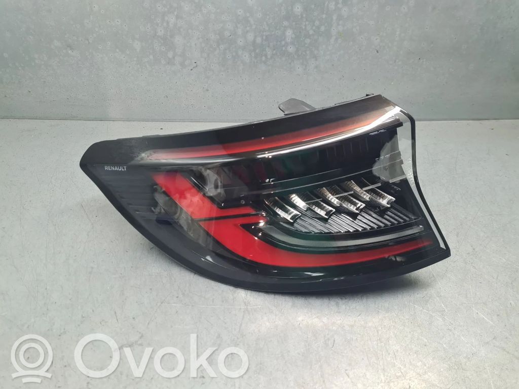 Tailgate rear/tail lights   265556446R,RE29160000