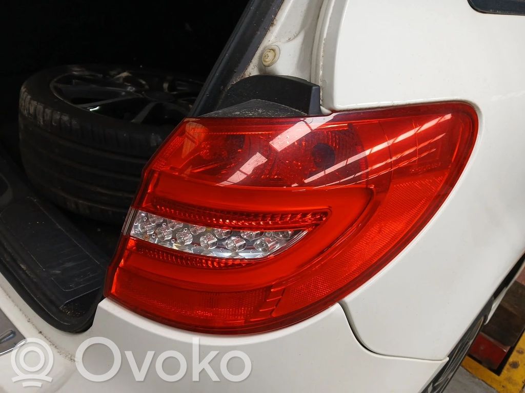 Mercedes-Benz B W246 W242 Luci posteriori 