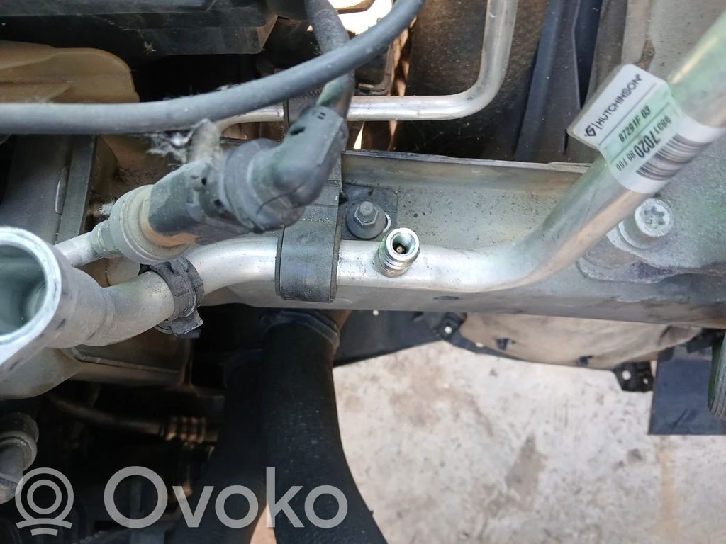 Peugeot 308 Renfort de pare-chocs avant 