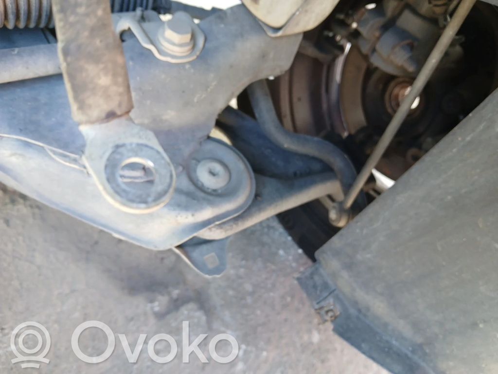 Citroen C3 Wahacz przedni 